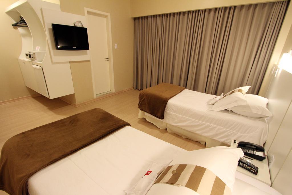 Hotel Curi Executive Pelotas Zimmer foto