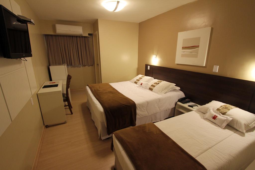 Hotel Curi Executive Pelotas Zimmer foto