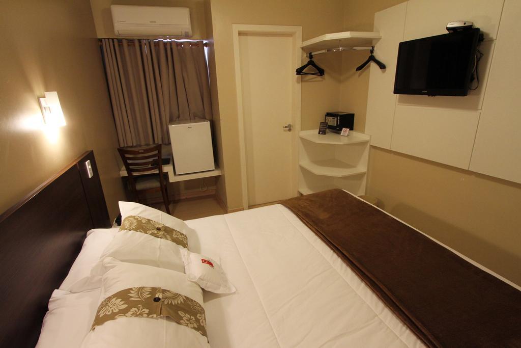 Hotel Curi Executive Pelotas Zimmer foto