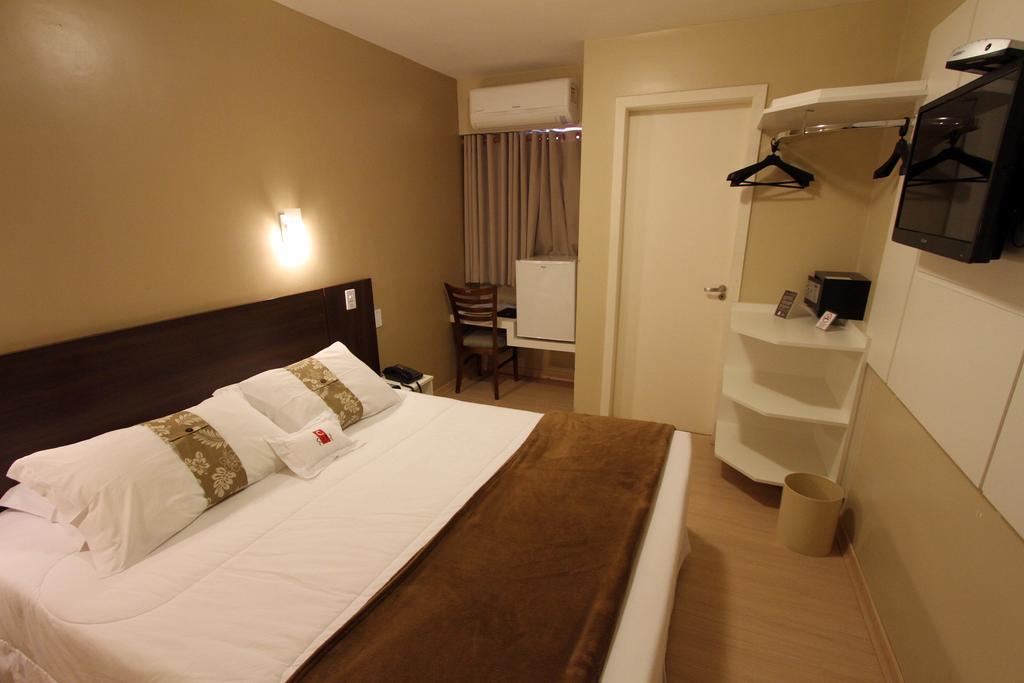 Hotel Curi Executive Pelotas Zimmer foto
