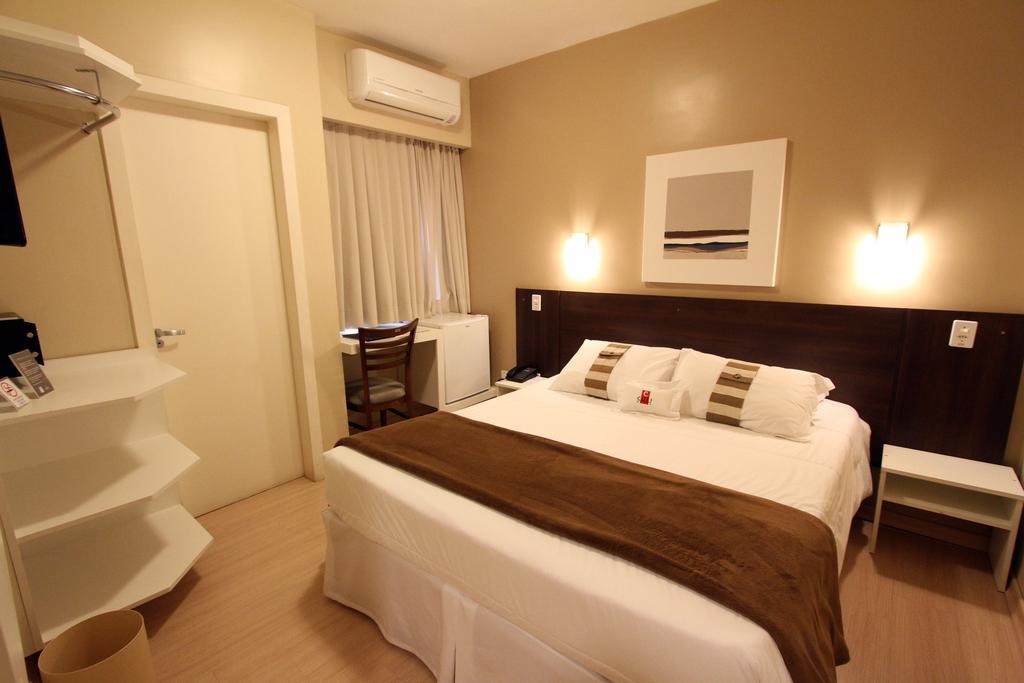Hotel Curi Executive Pelotas Zimmer foto